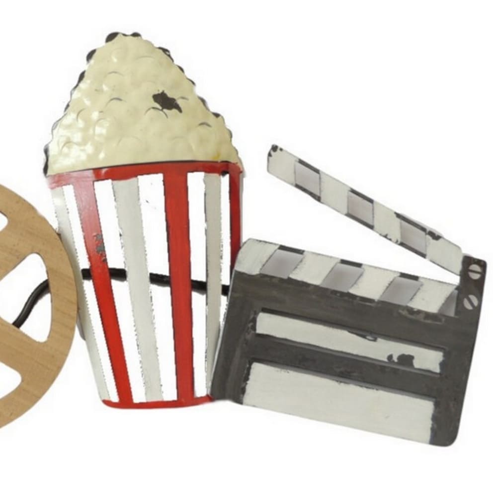 Décoration murale en métal symboles cinéma 78x39x4