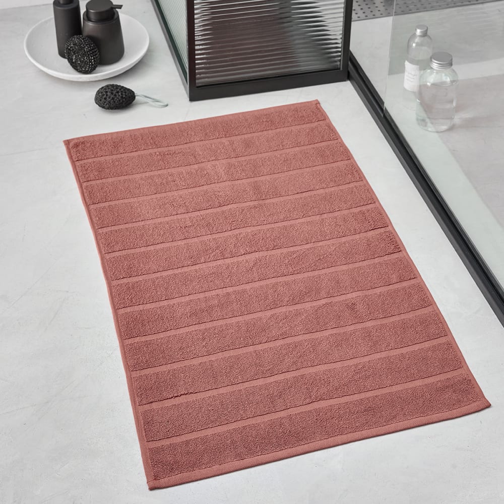 Tapis de bain uni  50x80 cm Rouge