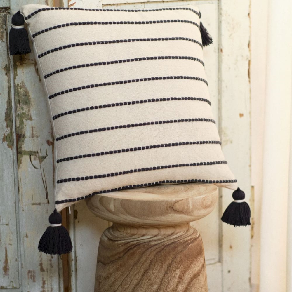 Coussin déhoussable uni en Coton Ecru 45x45 cm - Maisons du Monde