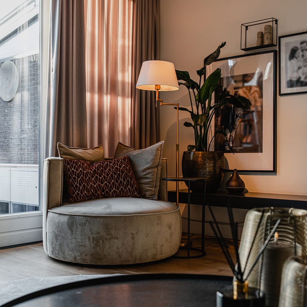 Lampadaire en tissu bronze — vue 3