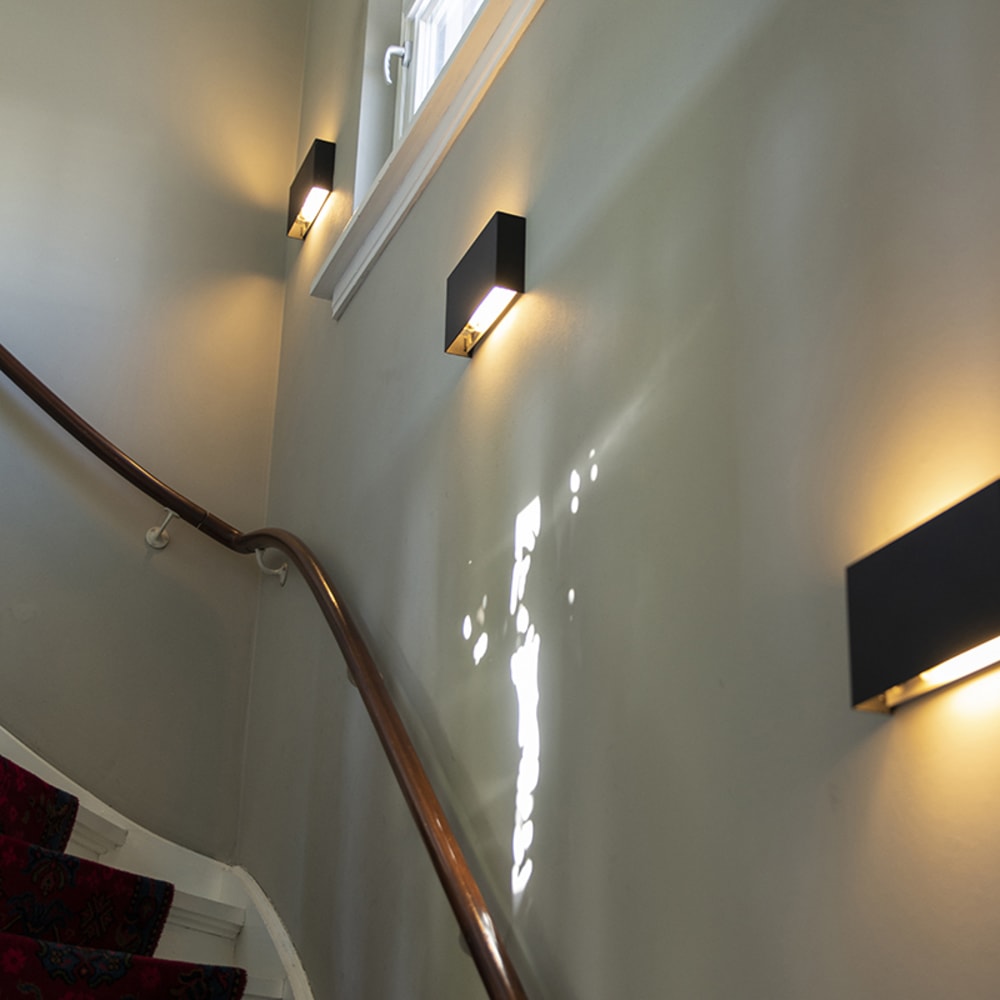 Applique murale en aluminium noir - Maisons du Monde