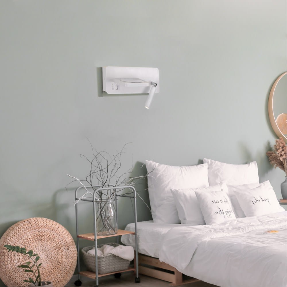 Applique bianca con 2 luci led indipendenti e porta usb -