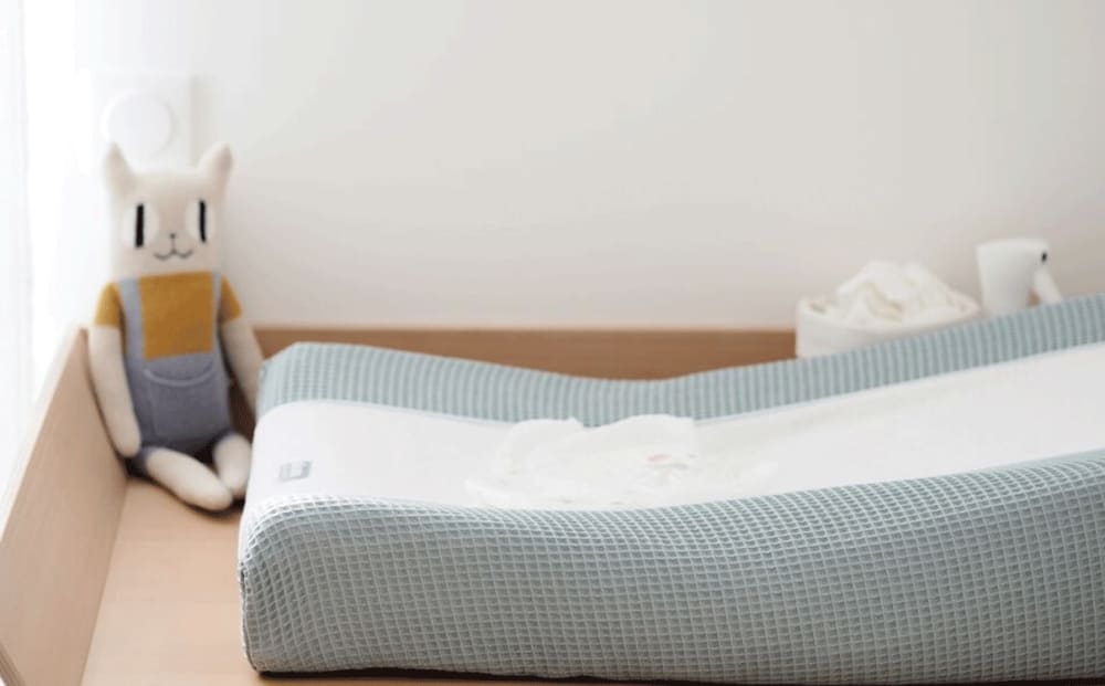 Housse pour matelas à langer vert d'eau 75 x 45 x 19 cm (Béaba) - Image 2