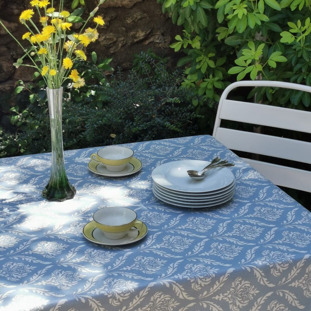 Nappe enduite coton bleue carrée 120 x 120 cm