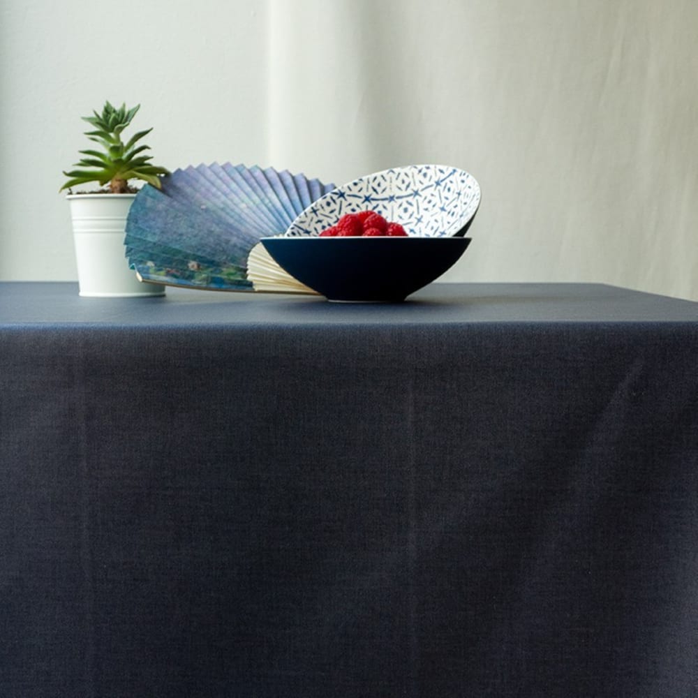 Nappe enduite coton grise carrée 120 x 120 cm