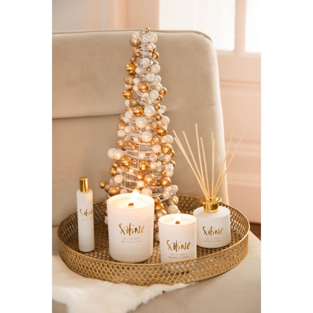 Cône de Noël avec mini boules en plastique doré 20x18x45 cm