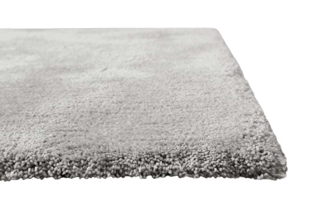 Tapis en microfibre dense gris clair chiné 130x190 cm — vue 4