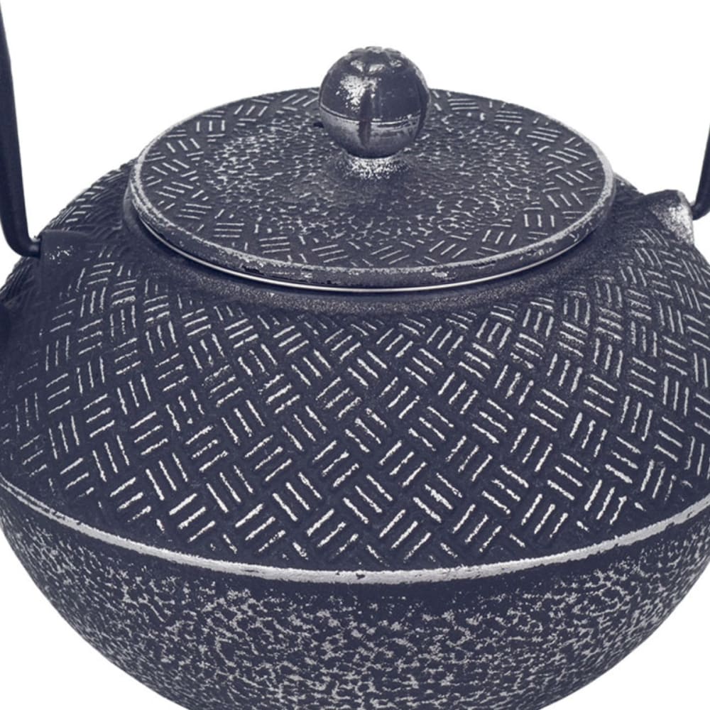 Théière de type japonaise noire en fonte 1 litre - Maisons du Monde