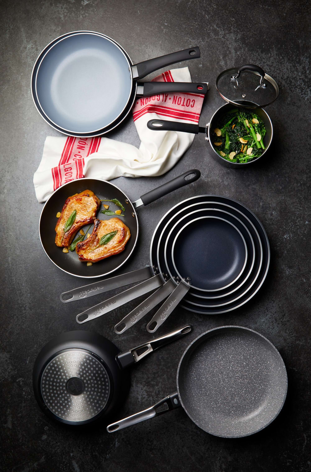 Sartén de 28cm en cerámica y aluminio ecológico negro - Maisons du Monde