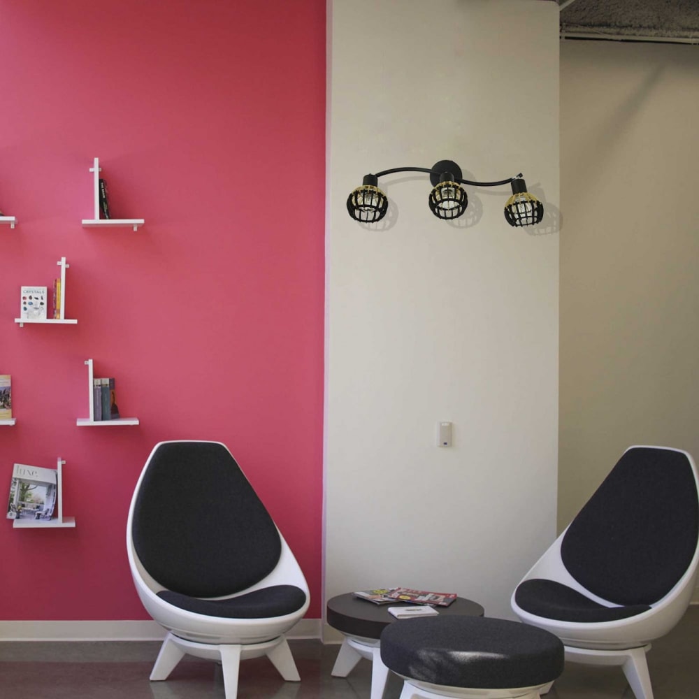 Applique murale en bois naturel et noir, socle en métal noir