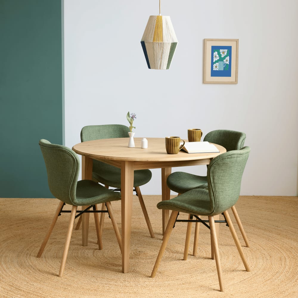 Table ronde extensible pieds fuseau D115 + 4 chaises tissu