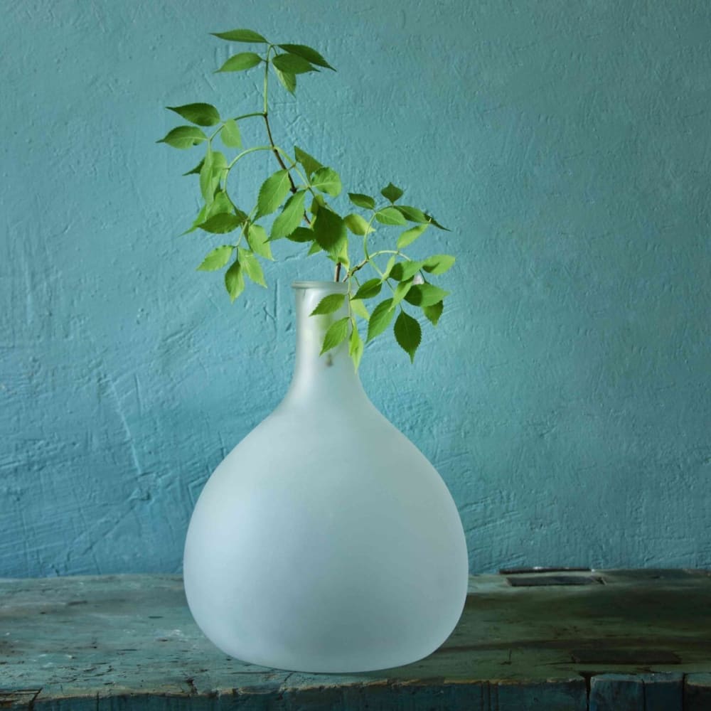 Vase bonbonne en verre dépoli blanc 23 x 17 cm - Maisons du Monde