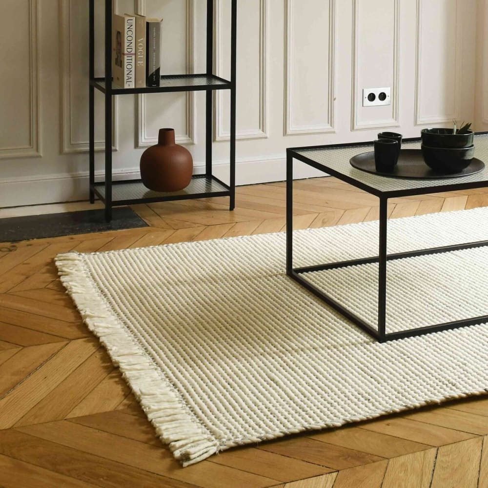 Tapis rectangulaire en laine tressée écru et gris 140 x 200 cm — vue 3