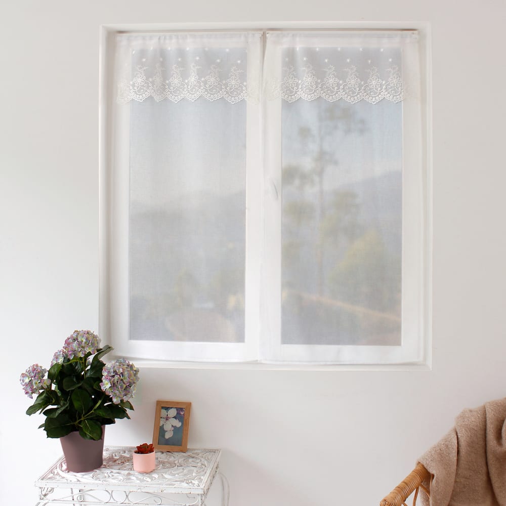 Paire de petits voilages avec top à volant brodé polyester blanc 60x90