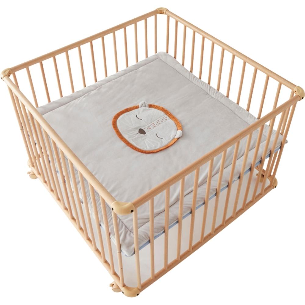 Tapis de jeu en veloudoux Babou & Kendi (100 x 100 cm)