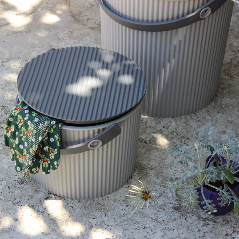Seau de rangement 10 litres gris - Maisons du Monde