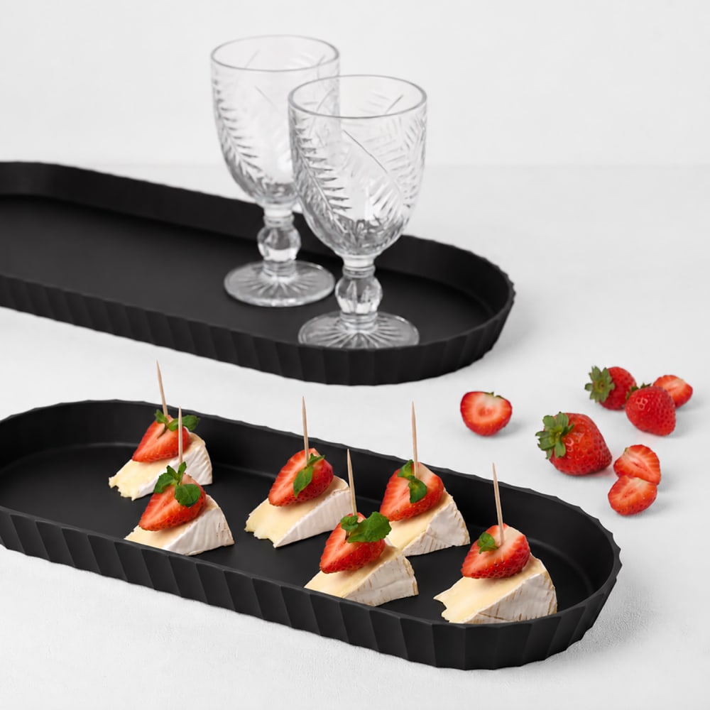Bandeja ovalada opaca en polipropileno negro 37,5x15 cm - Maisons du Monde