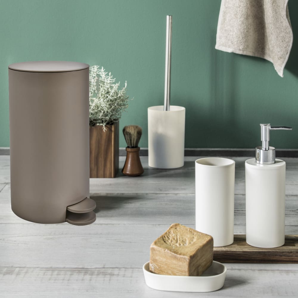 Poubelle à pédale salle de bain 3l taupe - Maisons du Monde