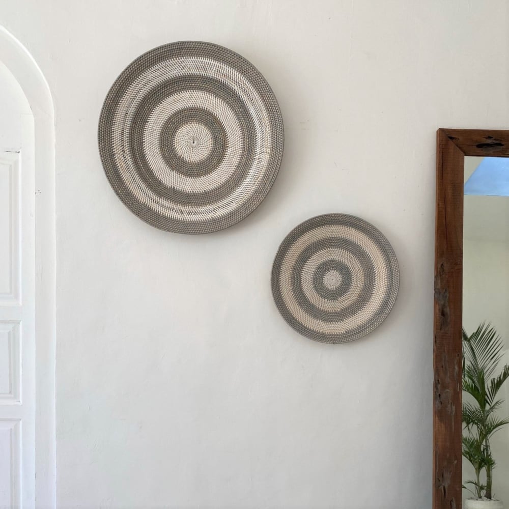 Plato decorativo de ratán gris y blanco 50 cm - Maisons du Monde