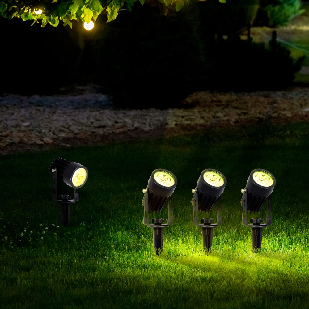 Kit 4 projecteurs led solaires jardin panneau indépendant ip44 - Maisons du Monde