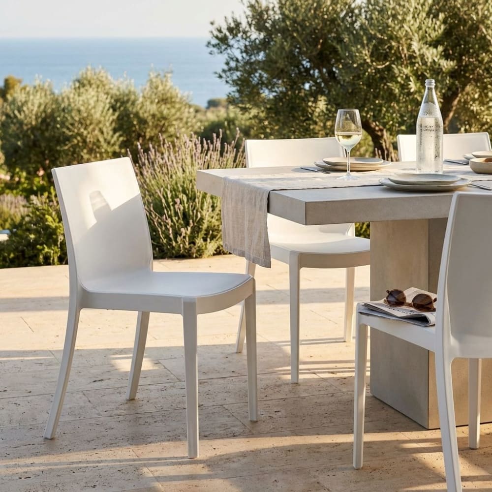 Poltrona in polipropilene bianco 55x47x82 - Milani Home