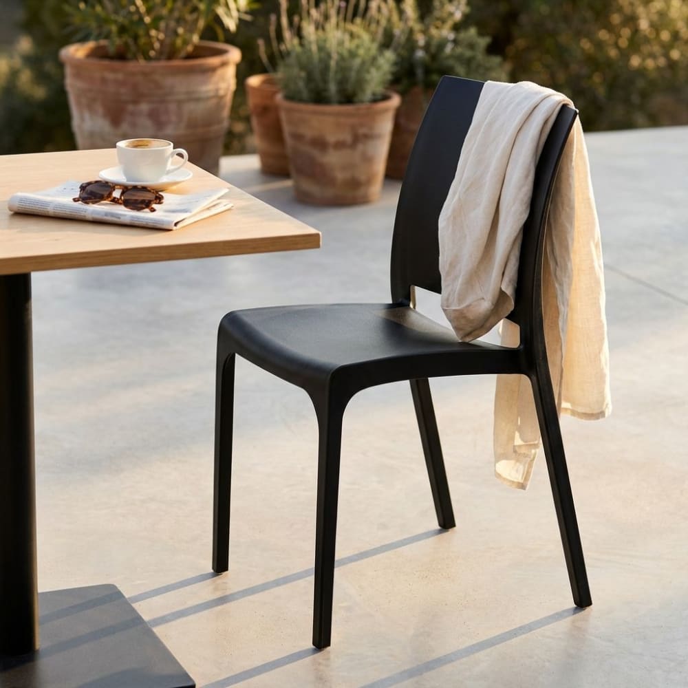 Sedia da giardino in polipropilene nero 46x54x80 - Milani Home