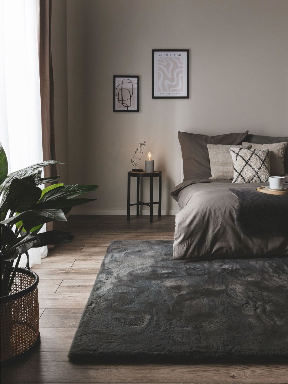 Tapis de fourrure anthracite 200x300