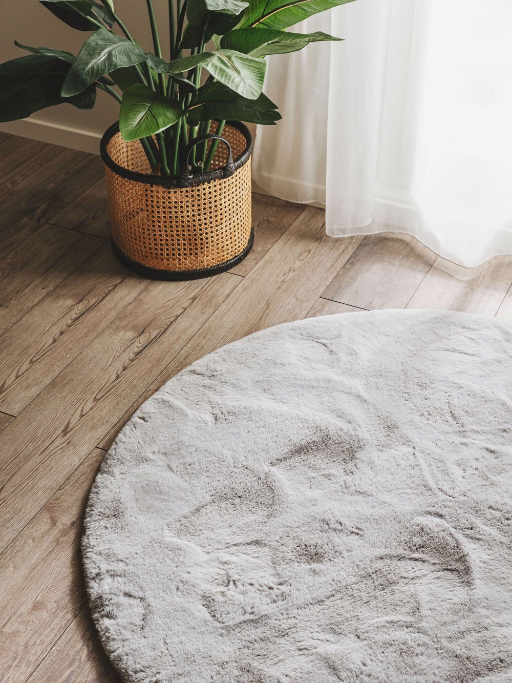 Tapis de fourrure gris D 120 rond — vue 4