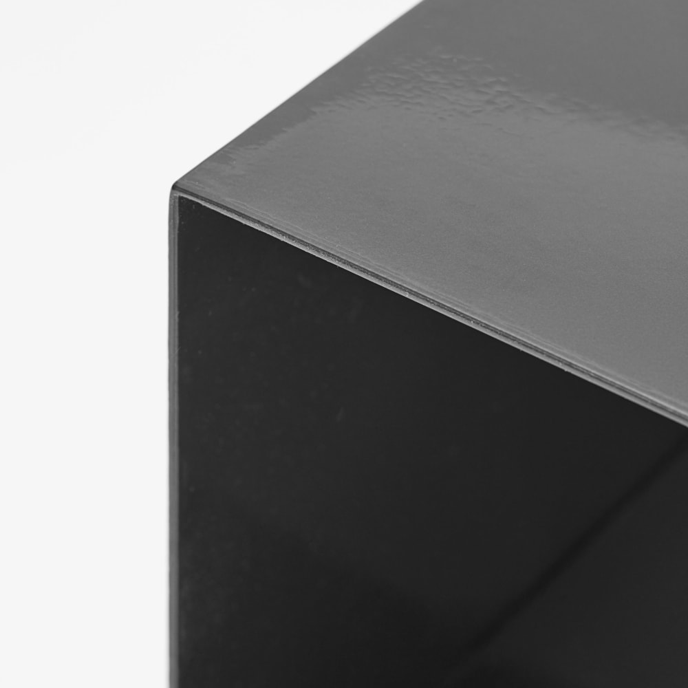 Table d'appoint en acier noir - Maisons du Monde