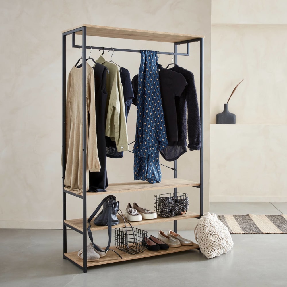 Dressing à étagères métal et effet bois