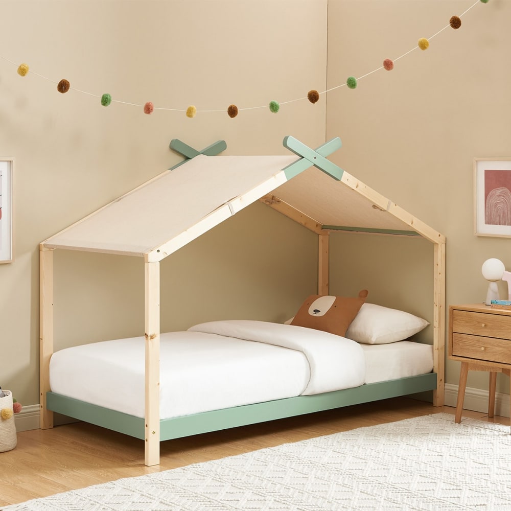 Lit cabane 90x190 en pin massif vert avec sommier - Maisons du Monde