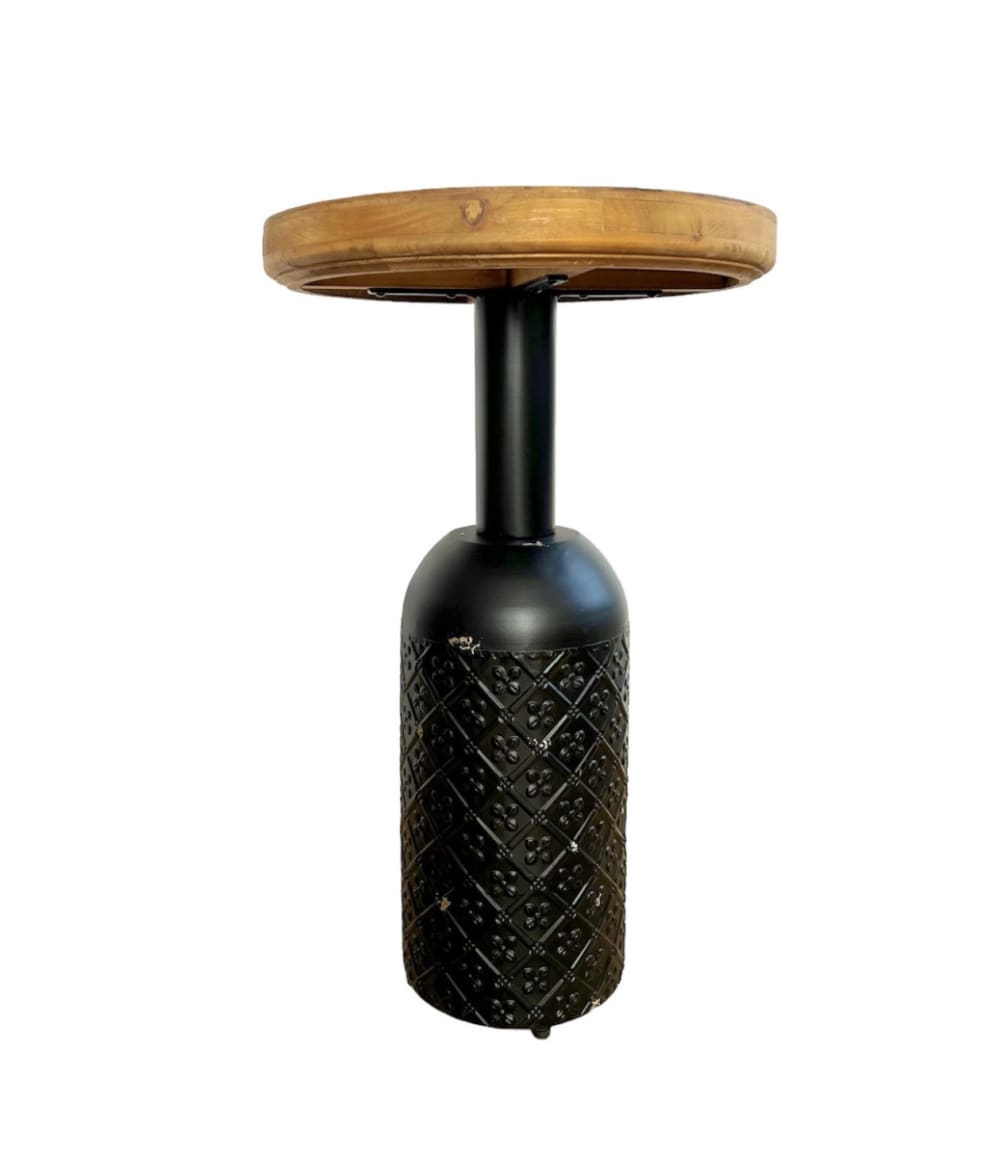 mesa baja de madera y metal negro d41