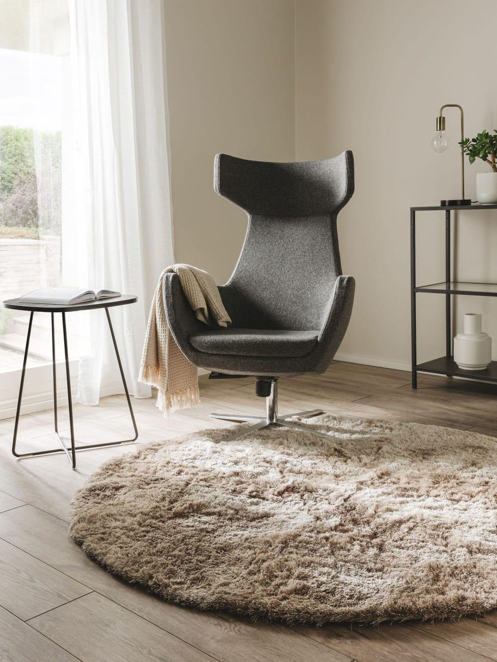 Tapis à poils longs marron clair D 160 rond — vue 3