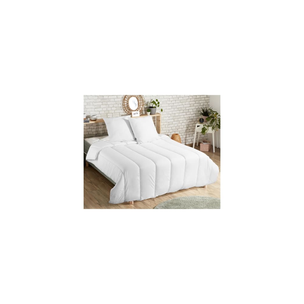 Couette temperee 240x260 et 2 oreillers 100% polyester 60x60