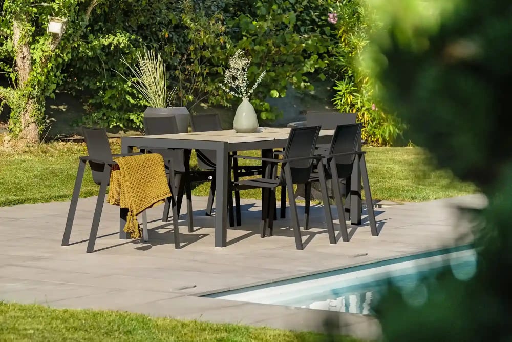dcb garden Ensemble repas de jardin avec plateau céramique style contemporain Noir Aluminium