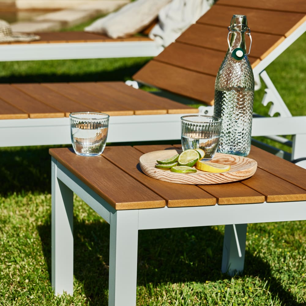 Mesita auxiliar de aluminio y lamas de polywood blanco - Maisons du Monde