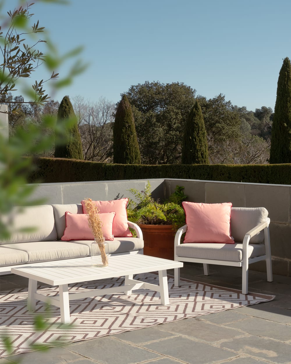 Salon de jardin 5 places aluminium blanc et corde - Maisons du Monde
