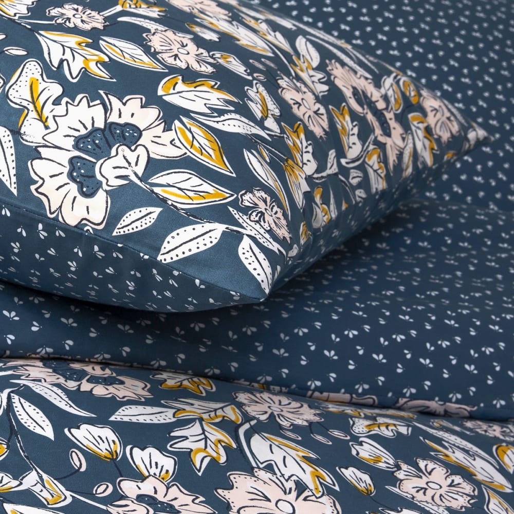 Parure de lit 2 personnes fleurie en percale 70 fils 260x240cm — vue 3