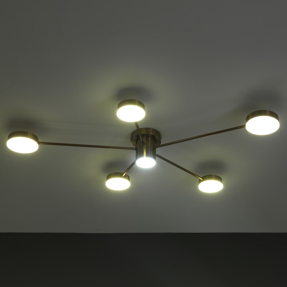 Lampadario in acciaio verniciato ottone anticato cm. L.100 p.70
