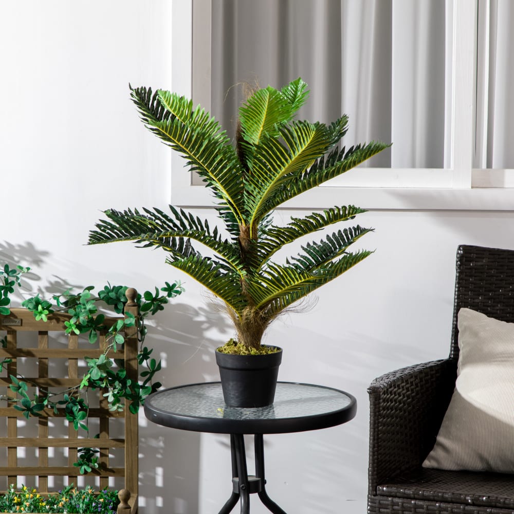 Palmier artificiel h.0,85 m grand réalisme pot inclus - Maisons du Monde