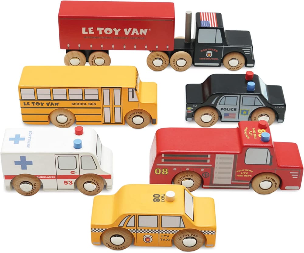 LE TOY VAN 6 hölzerne, legendären New-York Fahrzeuge, die auf Holz-Bahngleise passen. New York Auto Set aus Holz der Marke Le Toy Van, réf TV268. Rot