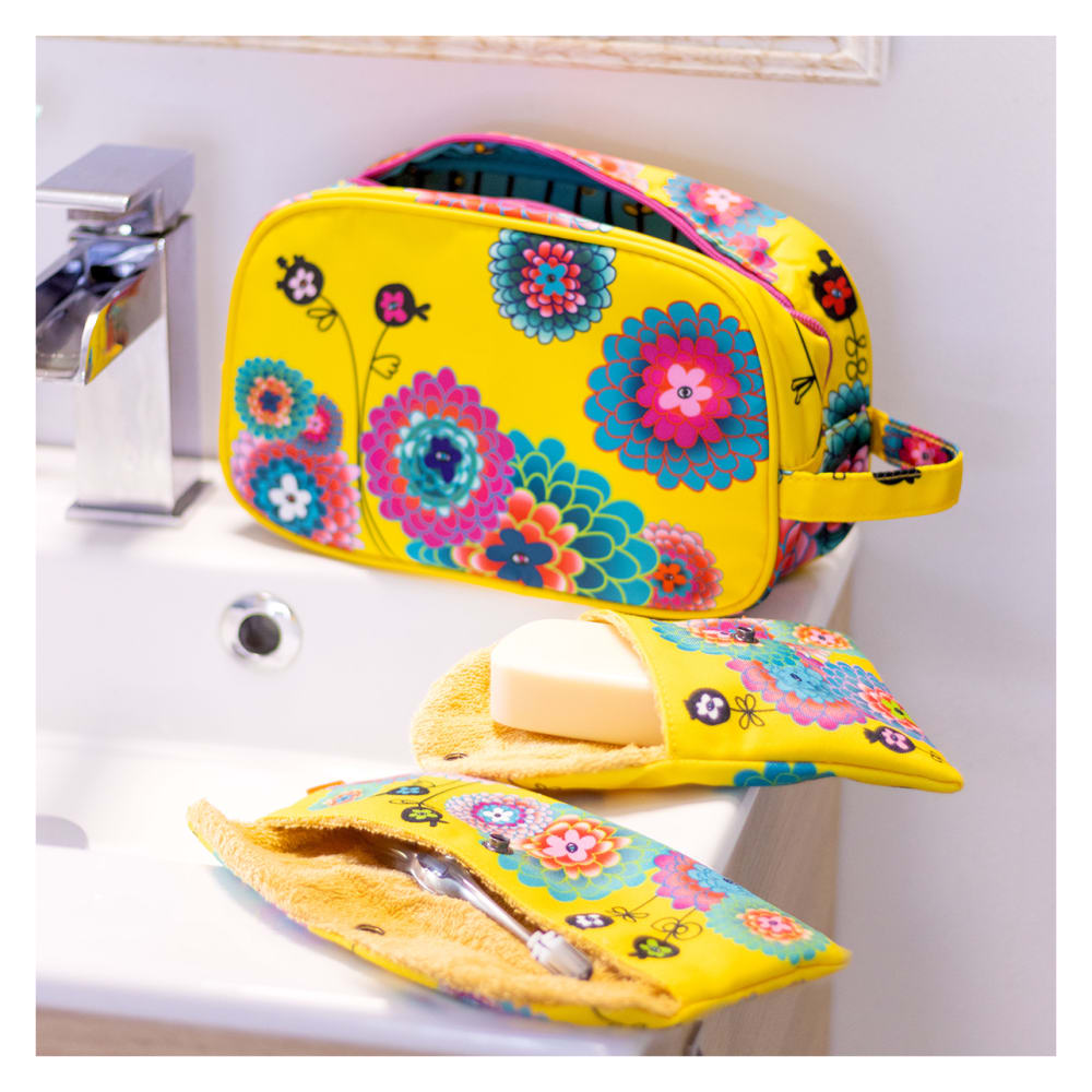 Trousse de toilette jaune polyester 26 x 15 x 10 cm - Maisons du Monde