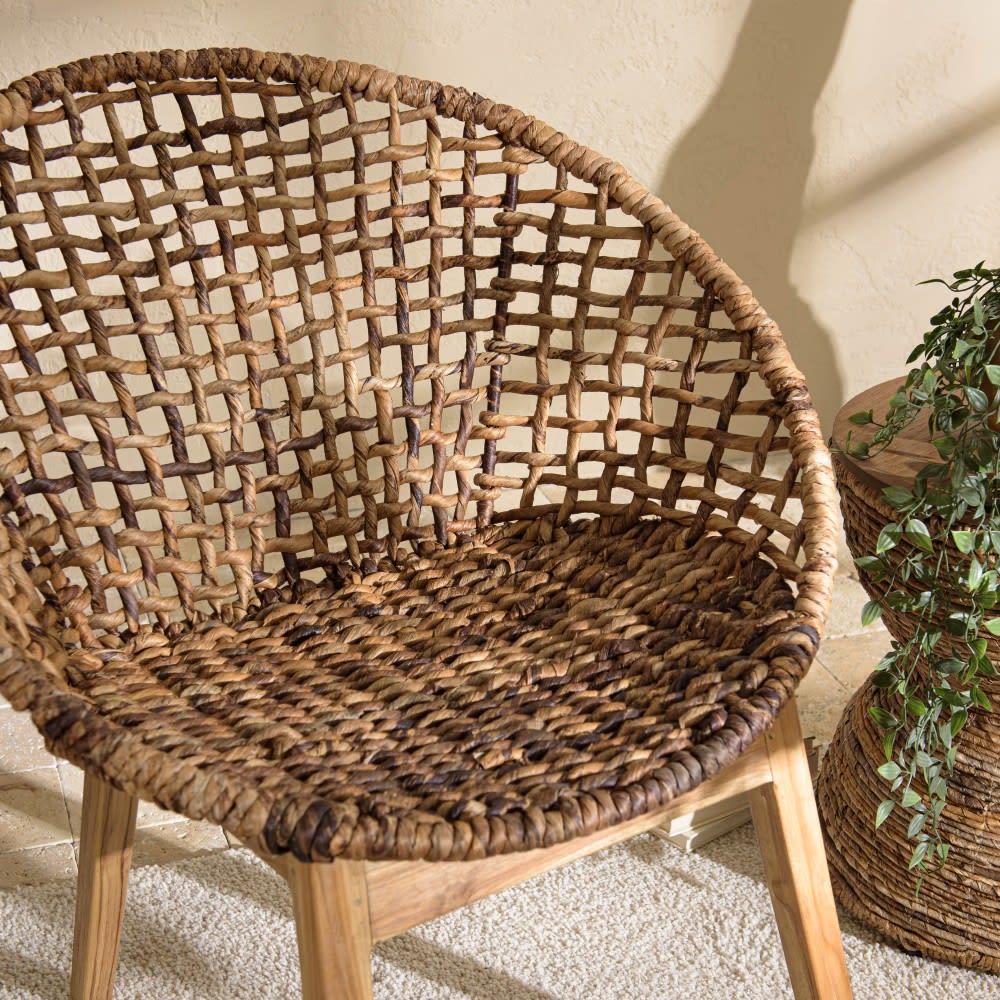 Fauteuil dossier arrondi assise en abaca tressé