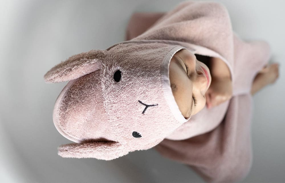 Serviette à capuche lapin (Kindsgut) - Image 1