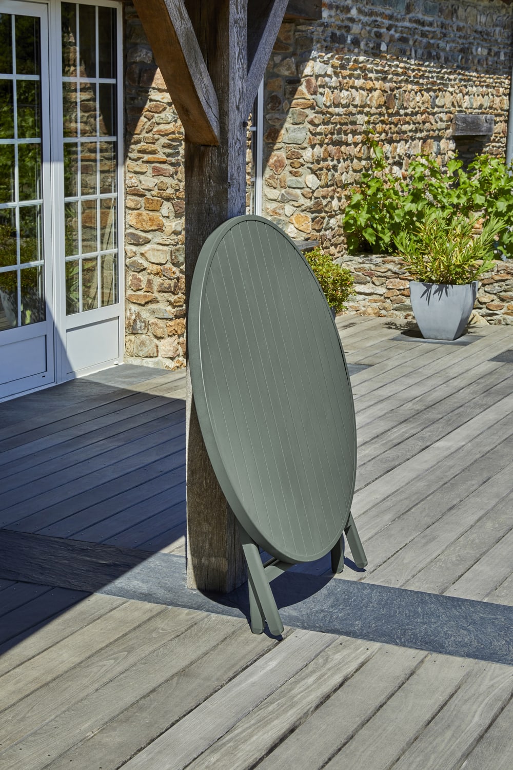 Table de jardin ronde pliante en aluminium - Maisons du Monde
