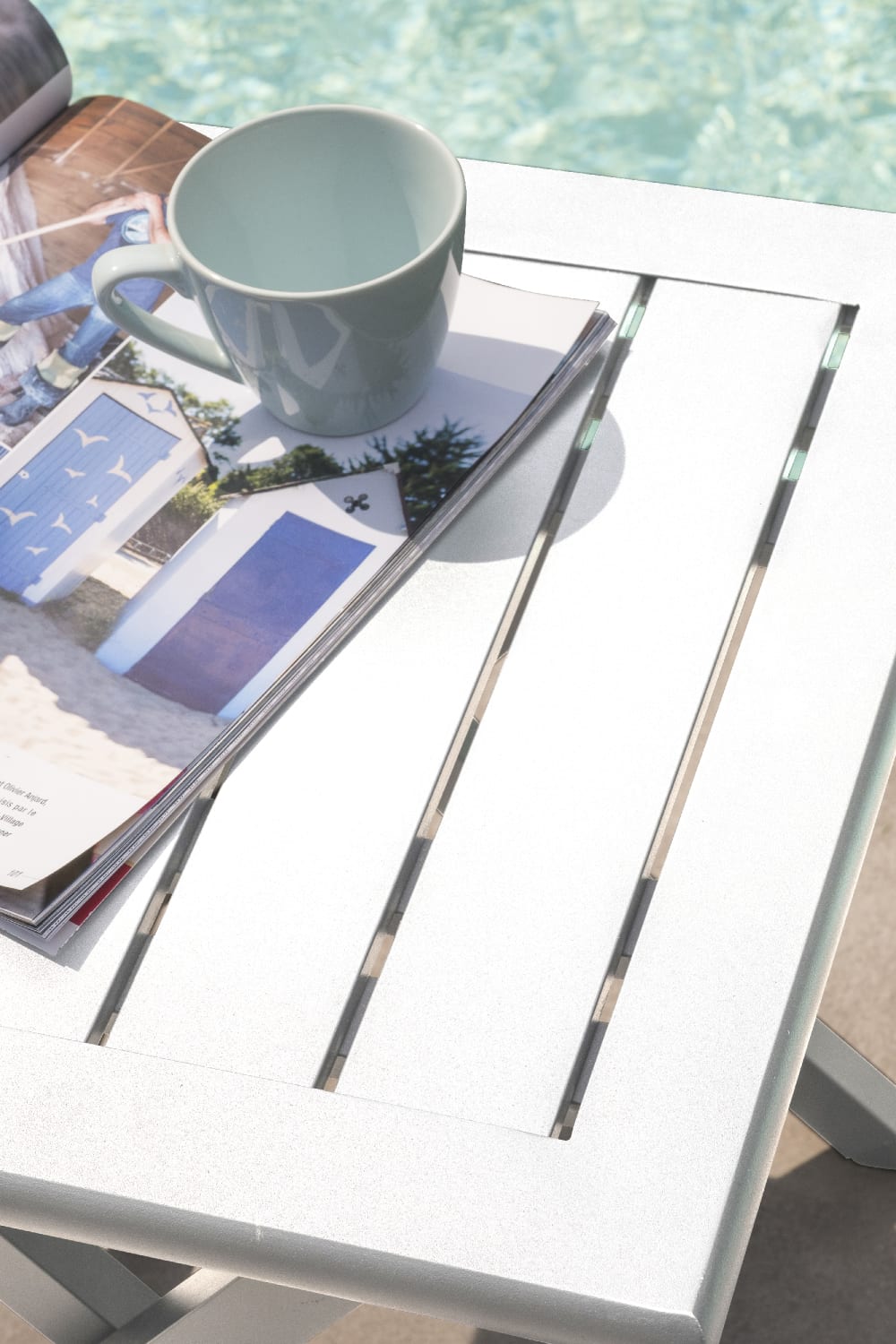 Table basse de jardin pliante en aluminium - Maisons du Monde