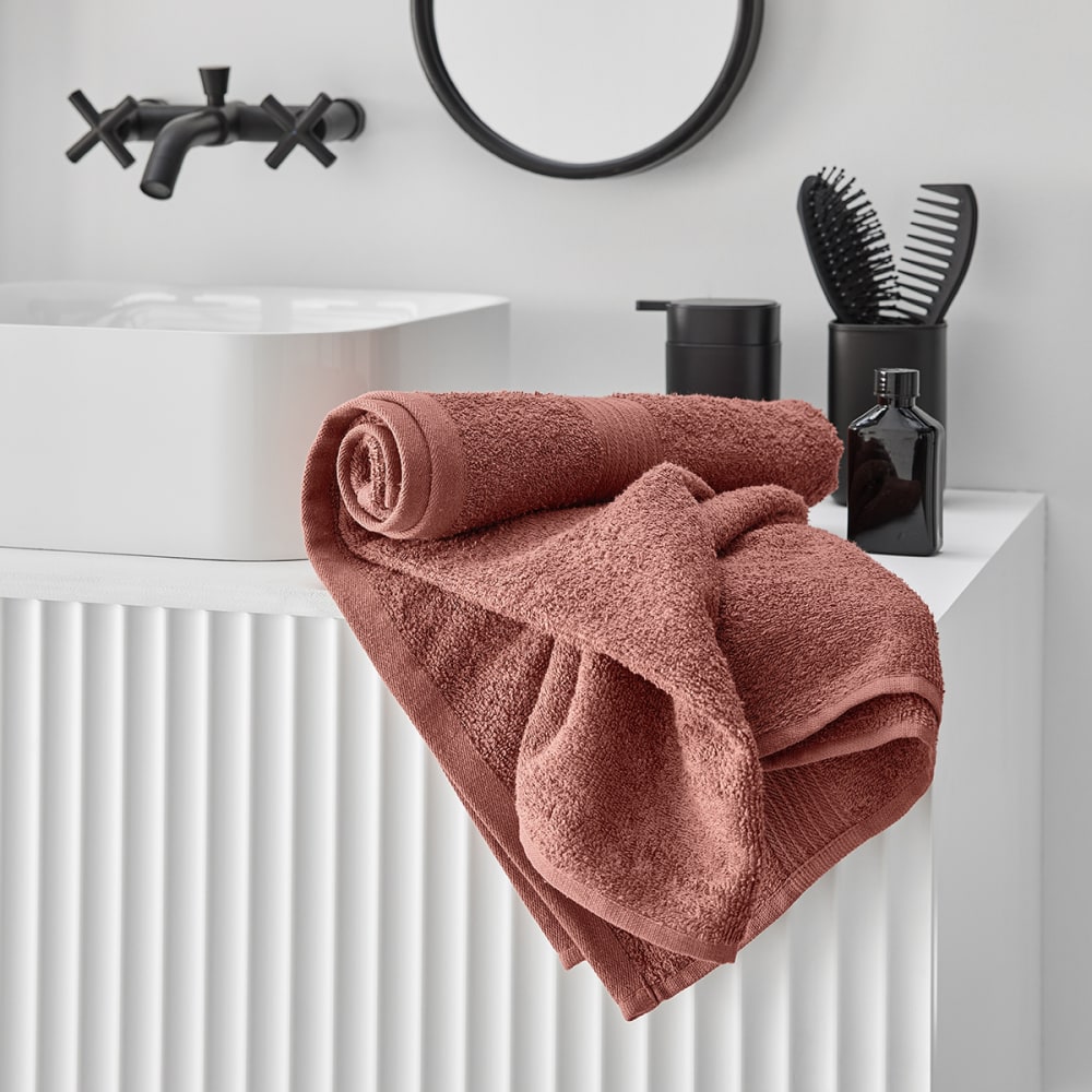 Drap de bain uni  70x130 cm Rouge