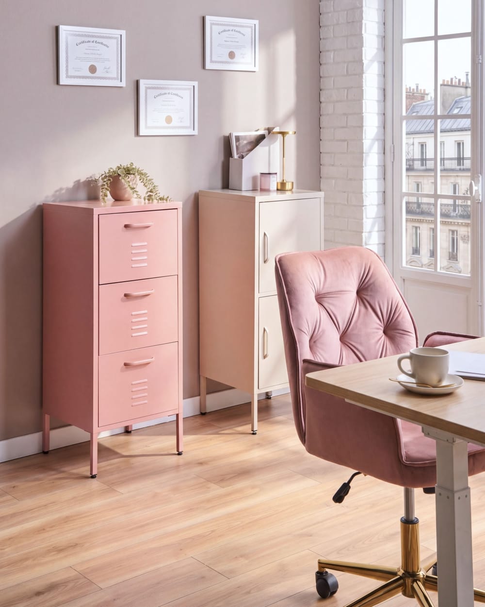 Meuble de rangement métal rose pêche