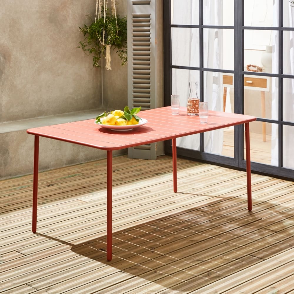 Table de jardin rectangulaire en métal terracotta 6 à 8 places - Maisons du Monde