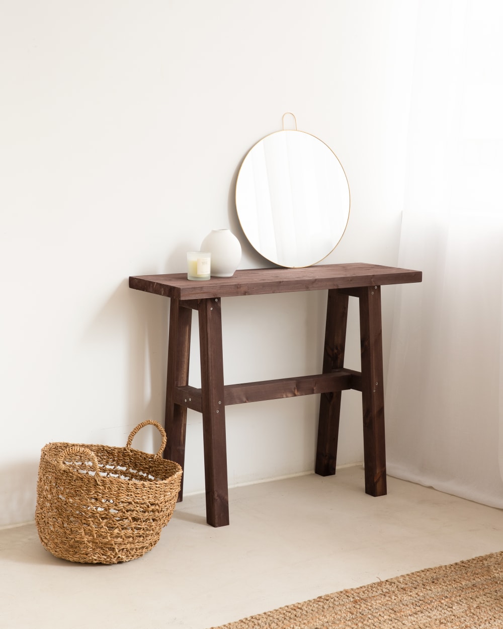 Consola de madera maciza en tono nogal de 100x80cm - Maisons du Monde